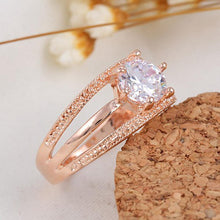Load image into Gallery viewer, Crystal Engagement Ring